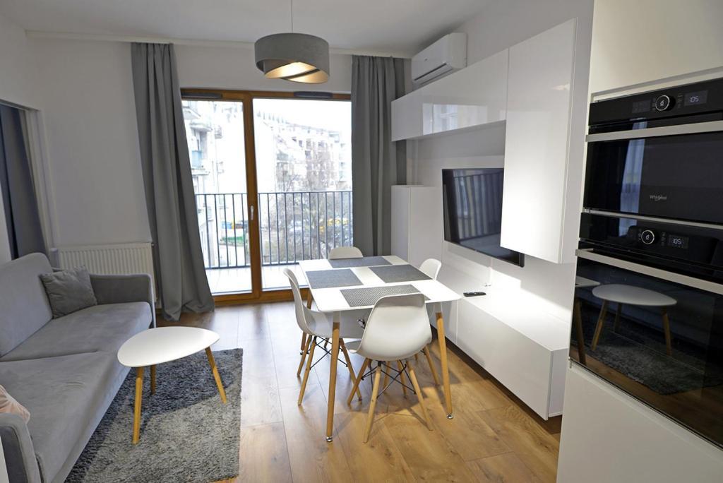 Sm4Rt Apartment Breslavia Esterno foto